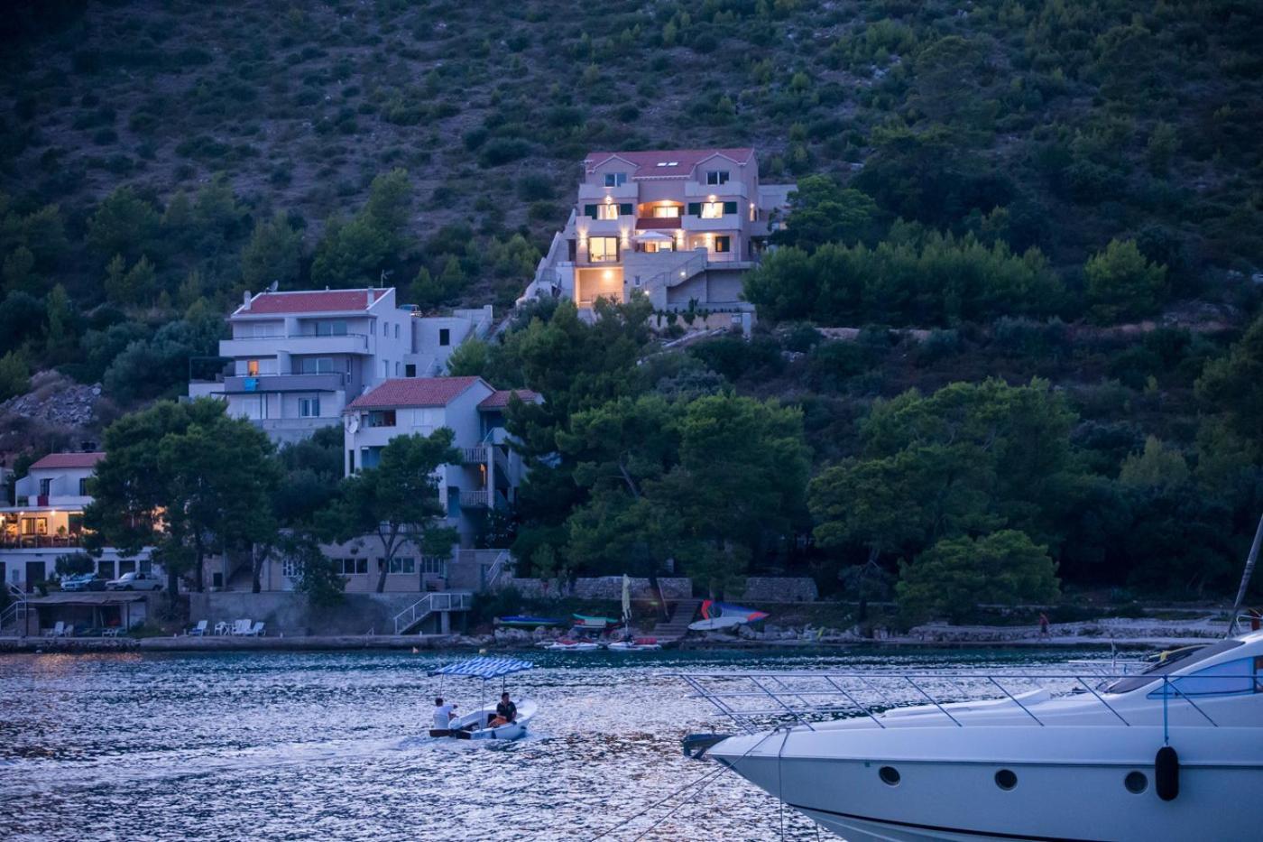 Apartments Ladesta Lastovo Экстерьер фото
