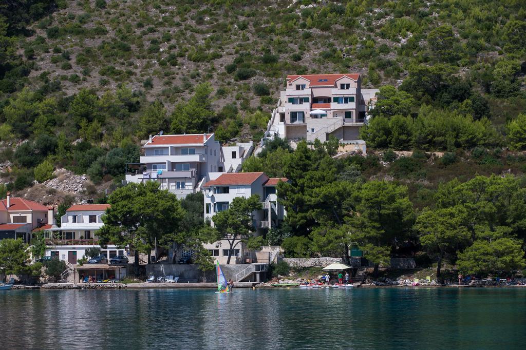 Apartments Ladesta Lastovo Экстерьер фото