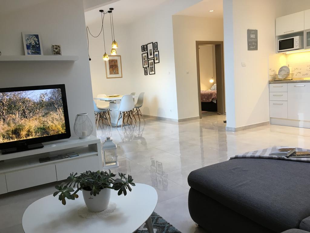 Apartments Ladesta Lastovo Экстерьер фото